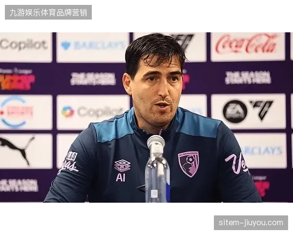 利物浦在赛季结束后迅速任命新帅伊劳拉，并计划出售琼斯等球员以启动战术革新